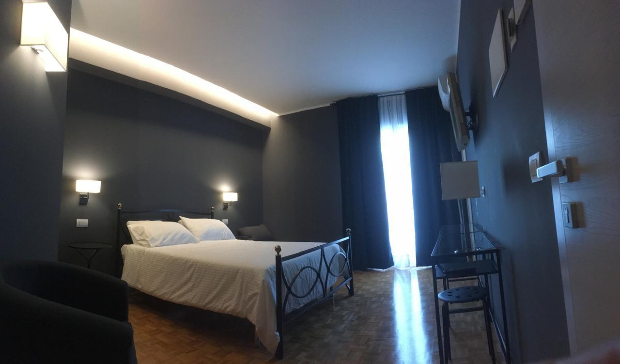 Robin Rooms Montegranaro Exterior photo